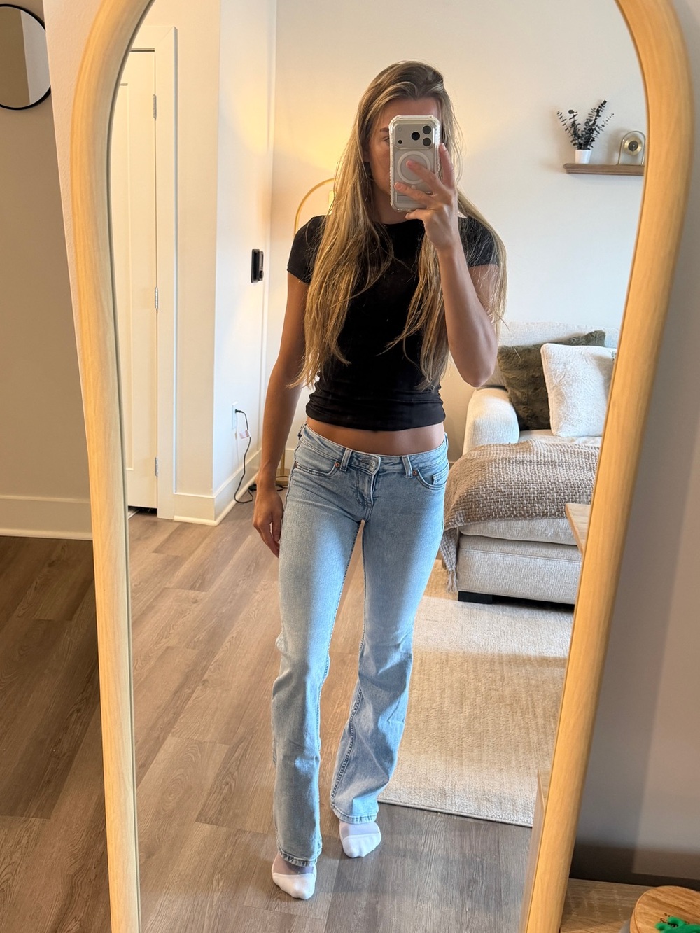 H&M Light Wash Straight-Leg Women's Jeans